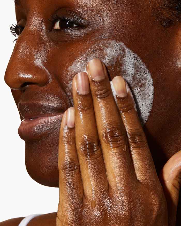 SA Smoothing Cleanser